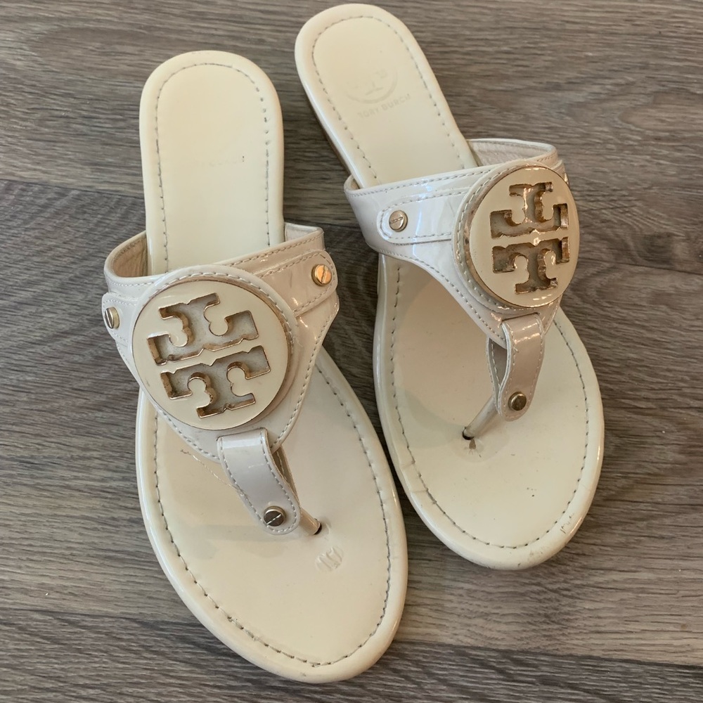 Super Cute Cream Sandals
